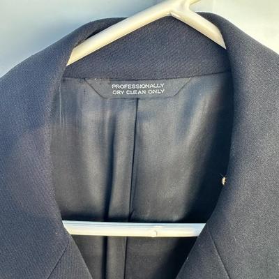 UNITED STATES NAVY OFFICER DINNER DRESS BLUES JACKET