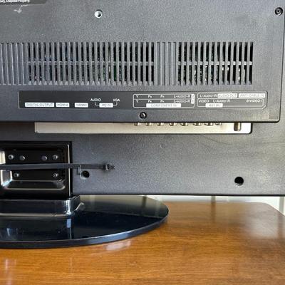 DYNEX 32” LED TV, MAGNAVOX DVD/VHS COMBO PLAYER AND A STAND