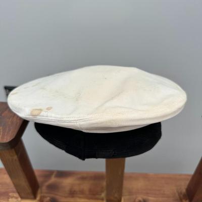 VINTAGE U.S. NAVY OFFICERS DRESS WHITE CAP
