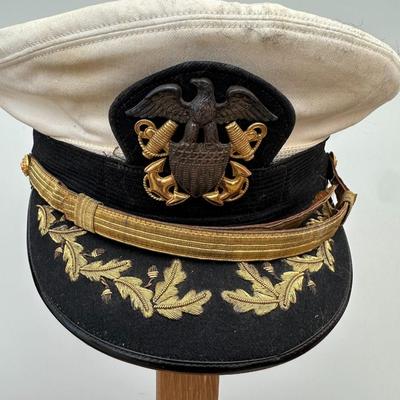 VINTAGE U.S. NAVY OFFICERS DRESS WHITE CAP