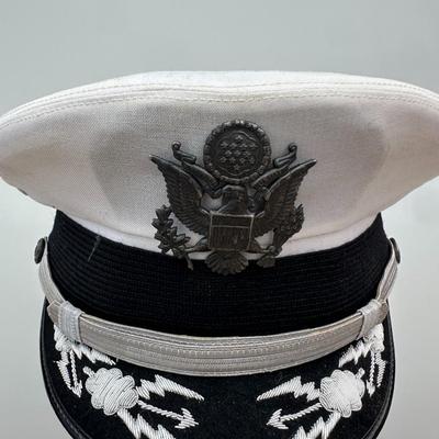VINTAGE UNITED STATES AIR FORCE OFFICERS WHITE SERVICE CAP