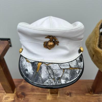 VINTAGE U.S. MARINE CORPS DRESS CAP AND WWII LAMBSKIN HELMET LINER