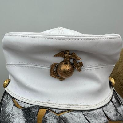 VINTAGE U.S. MARINE CORPS DRESS CAP AND WWII LAMBSKIN HELMET LINER