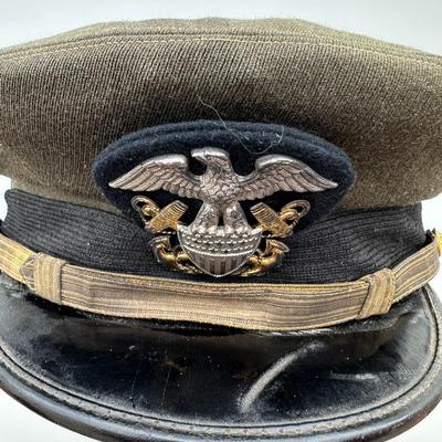 VINTAGE WWII U.S. NAVY OFFICERS VISOR CAP