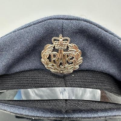 VINTAGE ROYAL AIR FORCE PEAKED CAP