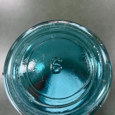 Sale Photo Thumbnail #1043: Vintage Blue Ball Round Qt Mason Jar #6 with zinc Lid