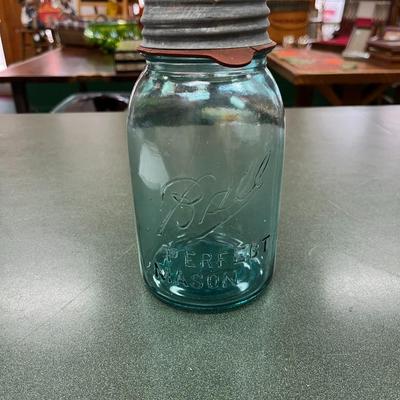 Sale Photo Thumbnail #1046: Vintage Blue Ball Round Qt Mason Jar #6 with zinc Lid