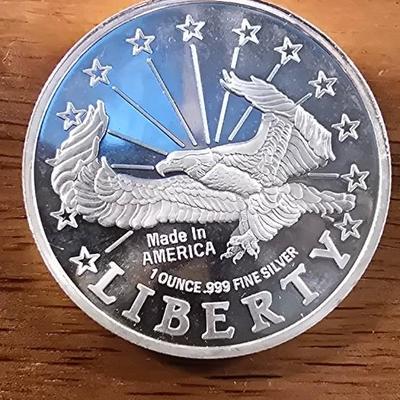 1 oz .999 silver round