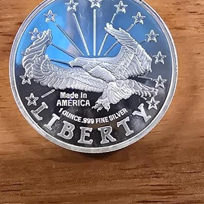 1 oz .999 silver round