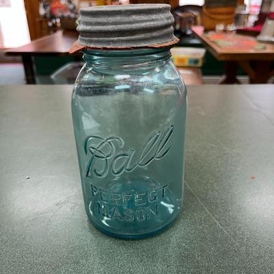Sale Photo Thumbnail #1054: Vintage Blue Ball Round Qt Mason Jar #9 with zinc Lid
