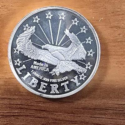 1 oz .999 silver round