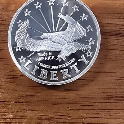 1 oz .999 silver round