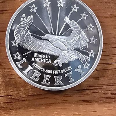 1 oz .999 silver round