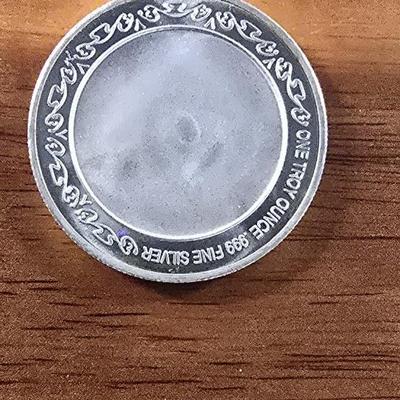 1 oz .999 silver round
