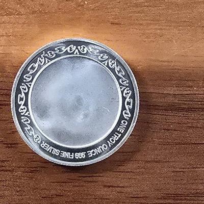 1 oz .999 silver round