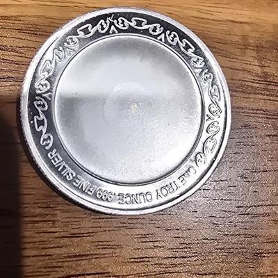 1 oz .999 silver round