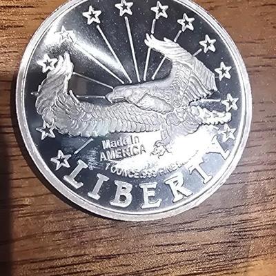 1 oz .999 silver round