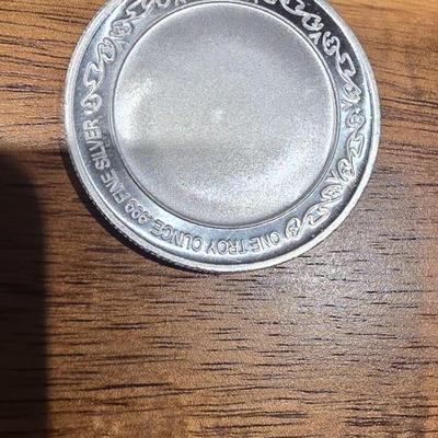 1 oz .999 silver round