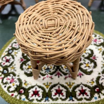 Sale Photo Thumbnail #1065: Vintage Dollhouse Miniature Wicker Patio Furniture Set and Rug.  Includes rug, table, 2 side chairs and settee.
