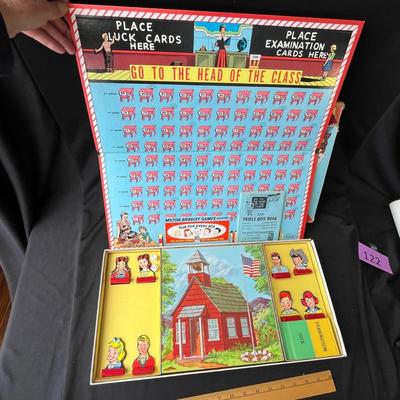 Lot 122 Vintage games