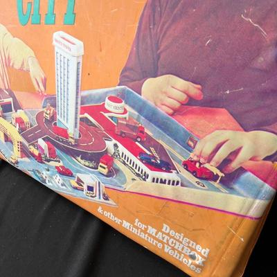 Lot 124 Matchbox City