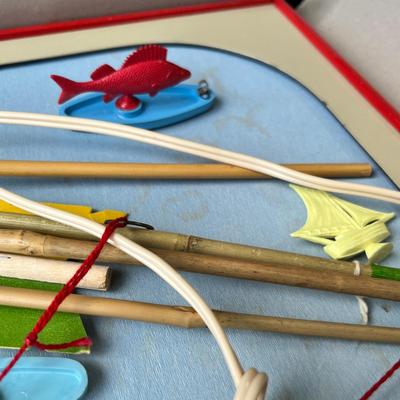 Lot 125 Fishing game