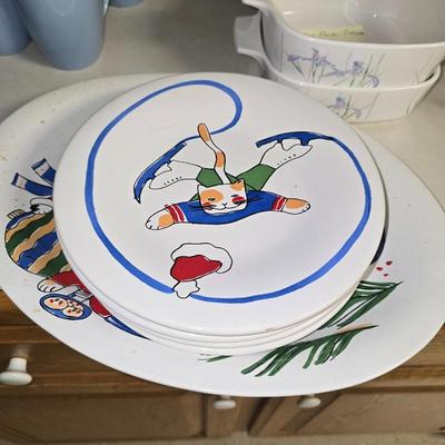 Cat plates