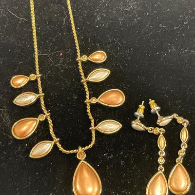 2 complete necklace and earrings sets