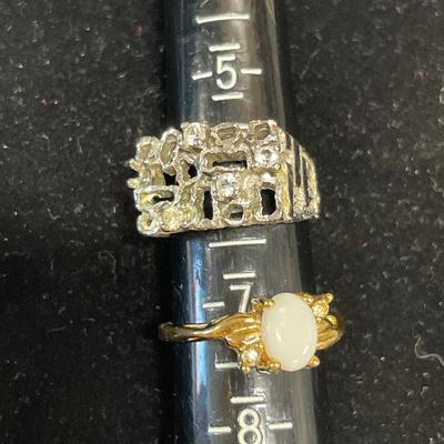 Costume rings