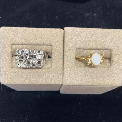 Costume rings