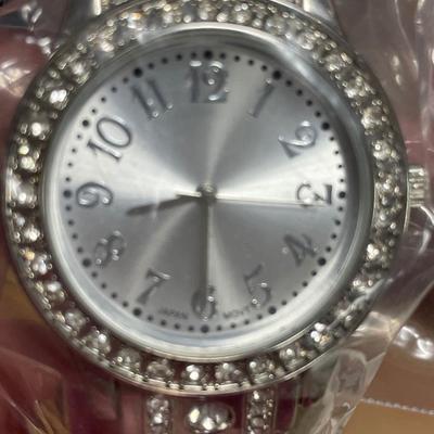 6 watches