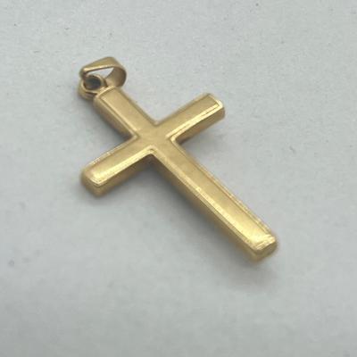 LOT 1: 14K Yello Gold Crucifix/Cross Pendant - 1.1 Grams