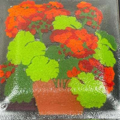 Glass Geranium Dish