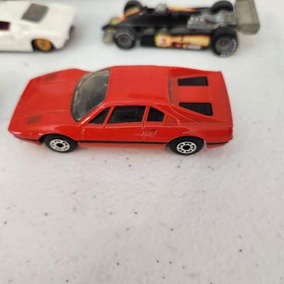 Lot of Die Cast Cars, Hot Wheels , Matchbox Lesney England, Ford Gt , Maisto Dodge Ram Quad Cab, Ford Model T 1915,