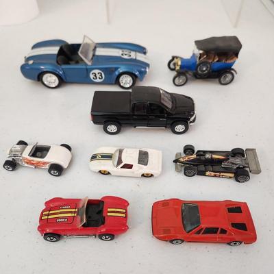 Lot of Die Cast Cars, Hot Wheels , Matchbox Lesney England, Ford Gt , Maisto Dodge Ram Quad Cab, Ford Model T 1915,