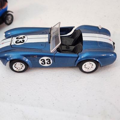 Lot of Die Cast Cars, Hot Wheels , Matchbox Lesney England, Ford Gt , Maisto Dodge Ram Quad Cab, Ford Model T 1915,