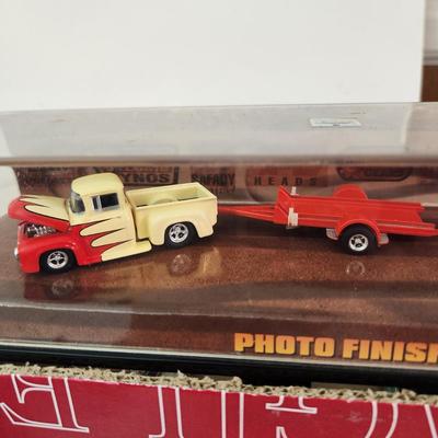 Lot of Die Cast Cars, Hot Wheels , Matchbox Lesney England, Ford Gt , Maisto Dodge Ram Quad Cab, Ford Model T 1915,