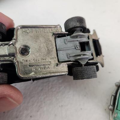 Lot of Die Cast Cars, Hot Wheels , Matchbox Lesney England, Ford Gt , Maisto Dodge Ram Quad Cab, Ford Model T 1915,