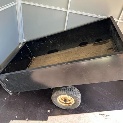TOW BEHIND DUMP CART