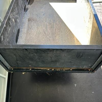 TOW BEHIND DUMP CART