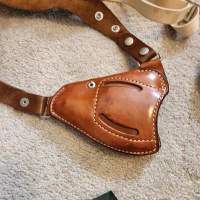 Lot of Gun Slings, Holsters & Cases Bianchi #9R1 Colt Det, #5BH Colt .38 /.357, Alessi Holster and others