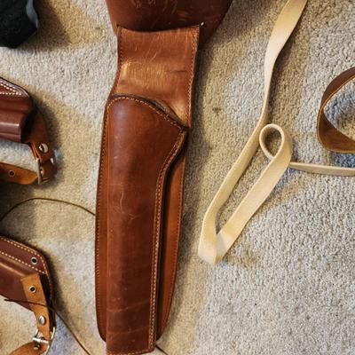 Lot of Gun Slings, Holsters & Cases Bianchi #9R1 Colt Det, #5BH Colt .38 /.357, Alessi Holster and others