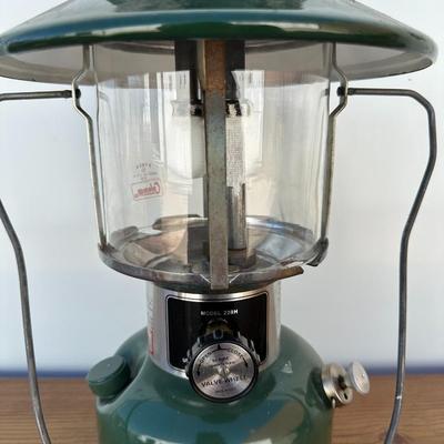 COLEMAN LANTERN