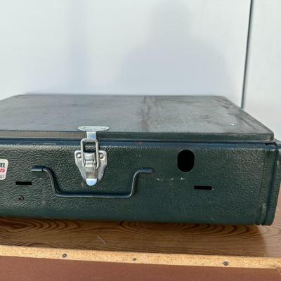 COLEMAN CAMP STOVE 425