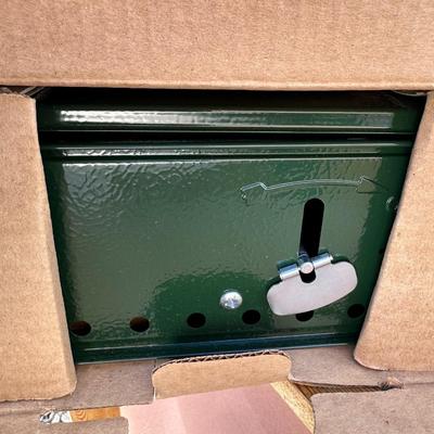 COLEMAN FAMILY SIZE 2-BURNER STOVE