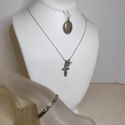 Assorted Sterling Silver Jewelry- Approx Total Weight 25.1 Grams (#78)