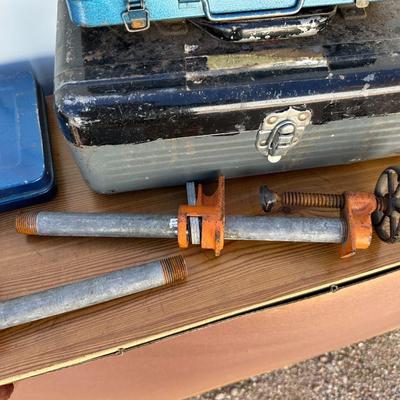 HARDWARE, TOOLS, ORGANIZERS AND MORE