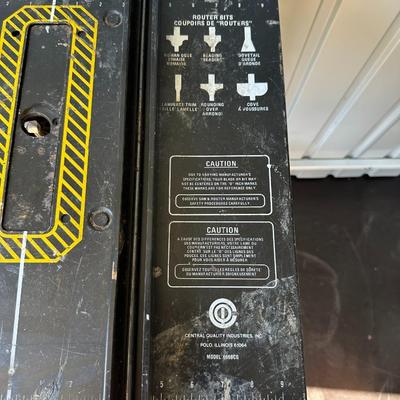 ROUTER AND TABLE