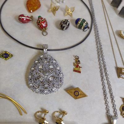 Collection of Fashion Jewelry- Necklaces, Bracelets, Earrings, etc. (#81)