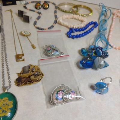 Collection of Fashion Jewelry- Necklaces, Bracelets, Earrings, etc. (#81)